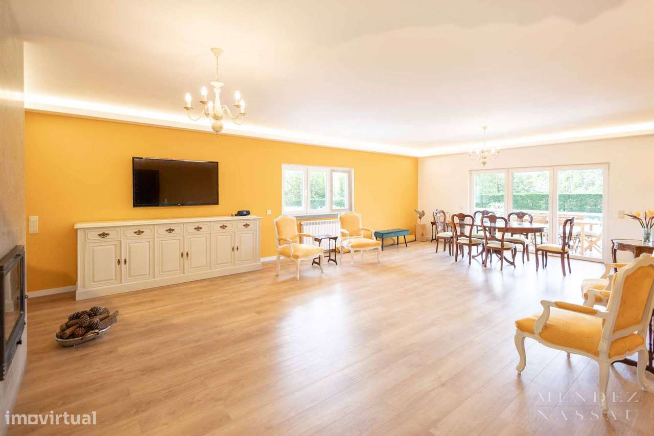 Private Estate - Multi Family - Estoril Villa-15