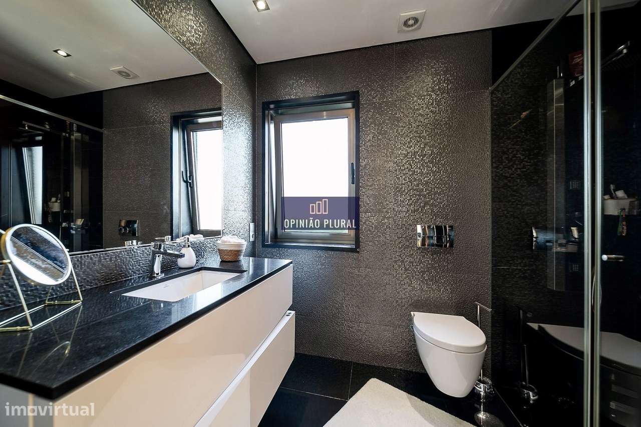 Moradia T4 de Luxo com Piscina  Arcozelo Vila Nova de Gaia-14
