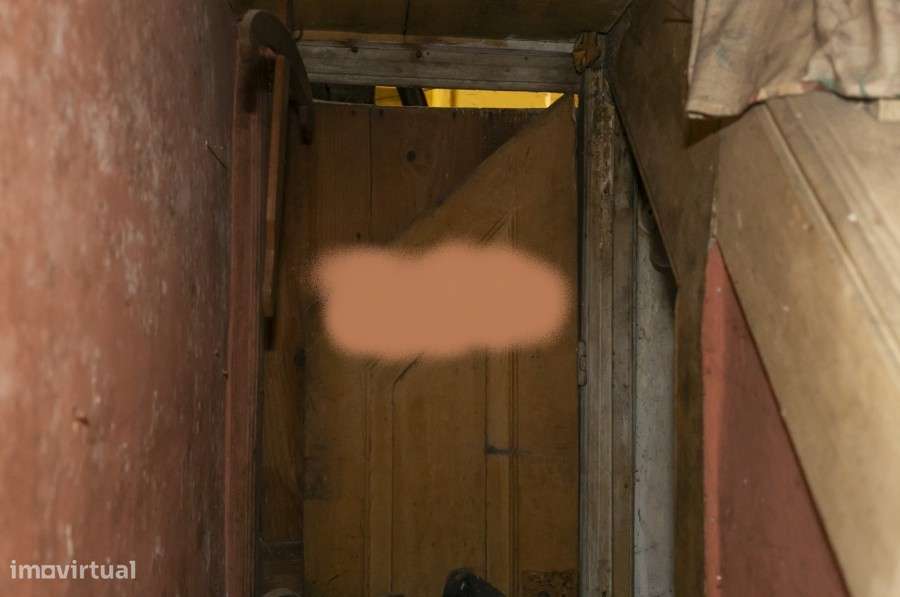 Moradia Geminada T2 para Reconstruir ao lado do Corte Inglês, em Gaia!-16