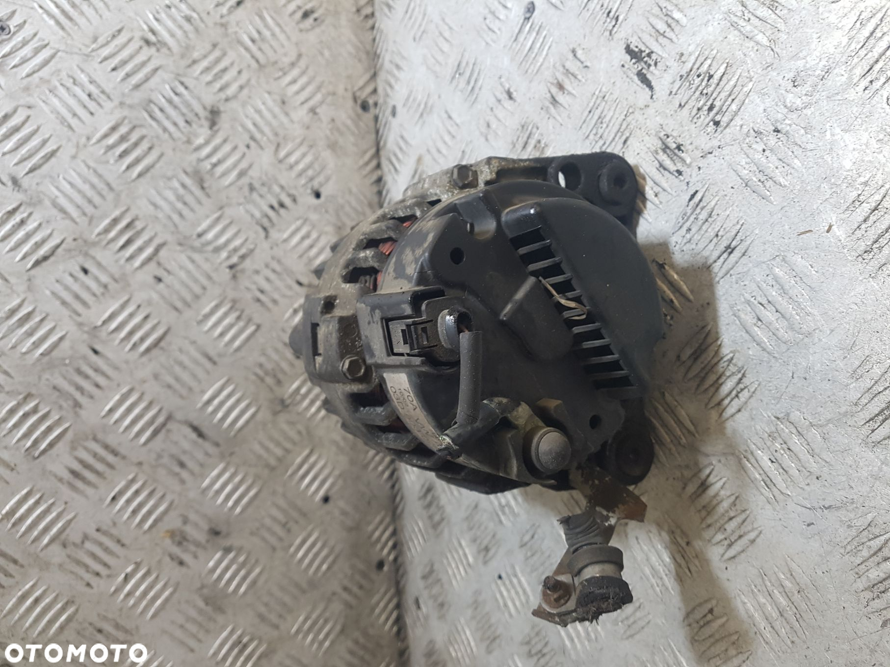 ALTERNATOR VOLKSWAGEN POLO 4 03D903025D - 3