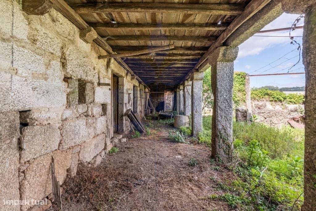 Casa Senhorial em Cunha, Braga – Excelente Oportunidade de Investiment-18