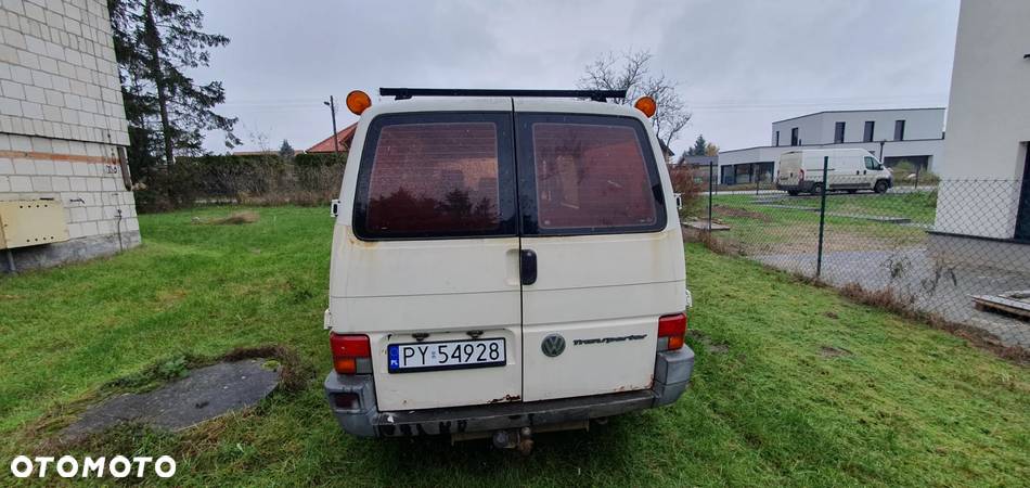 Volkswagen Transporter - 11