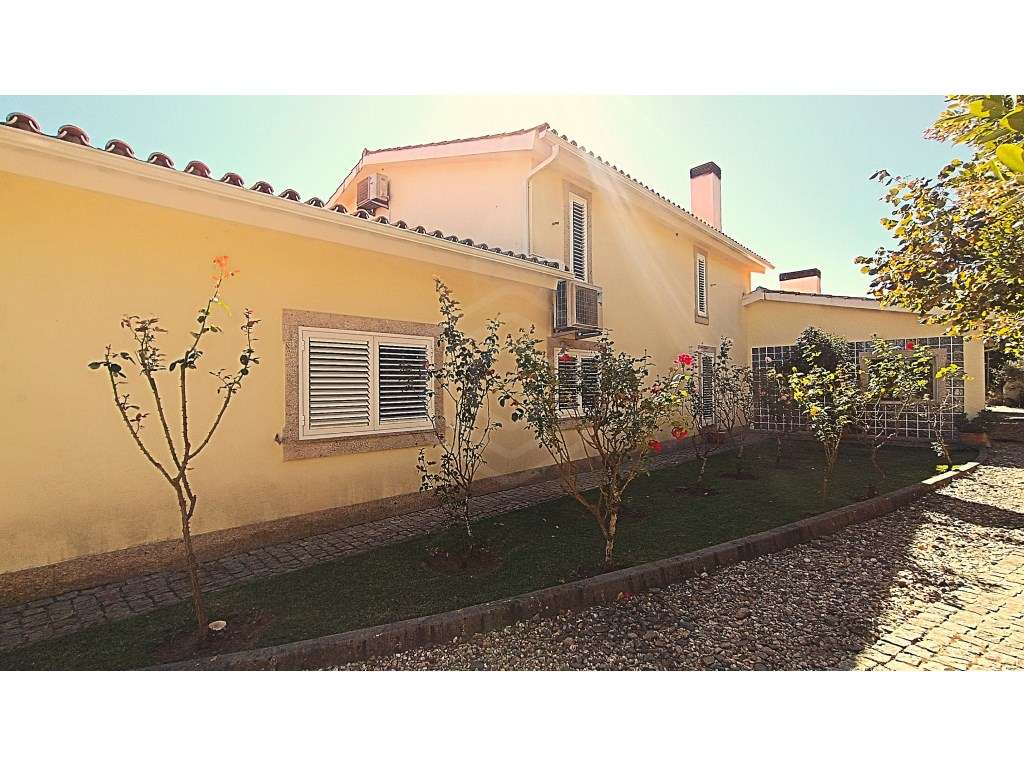 M ORADIA T3 COM PISCINA COBERTA , QUINTAL E 2 GARAGENS, BELMONTE, B...-58