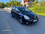 Toyota Corolla Verso 2.2 D-4D Gold + - 3