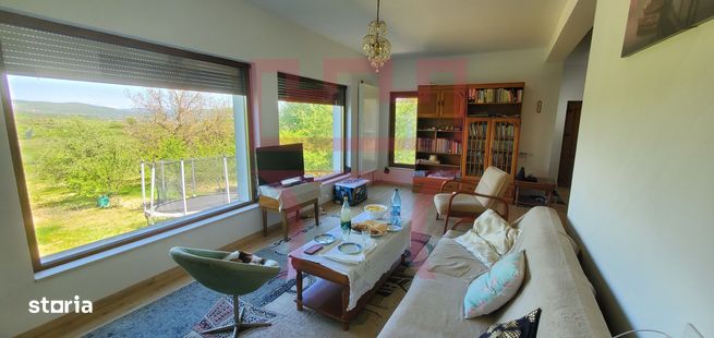 Casa nou construita Zimbor Chendremal cu 6.800mp teren-0