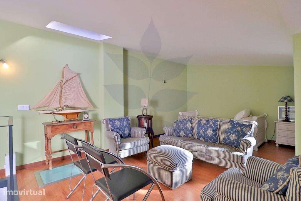 Venda Moradia Geminada Palmeira T4-59