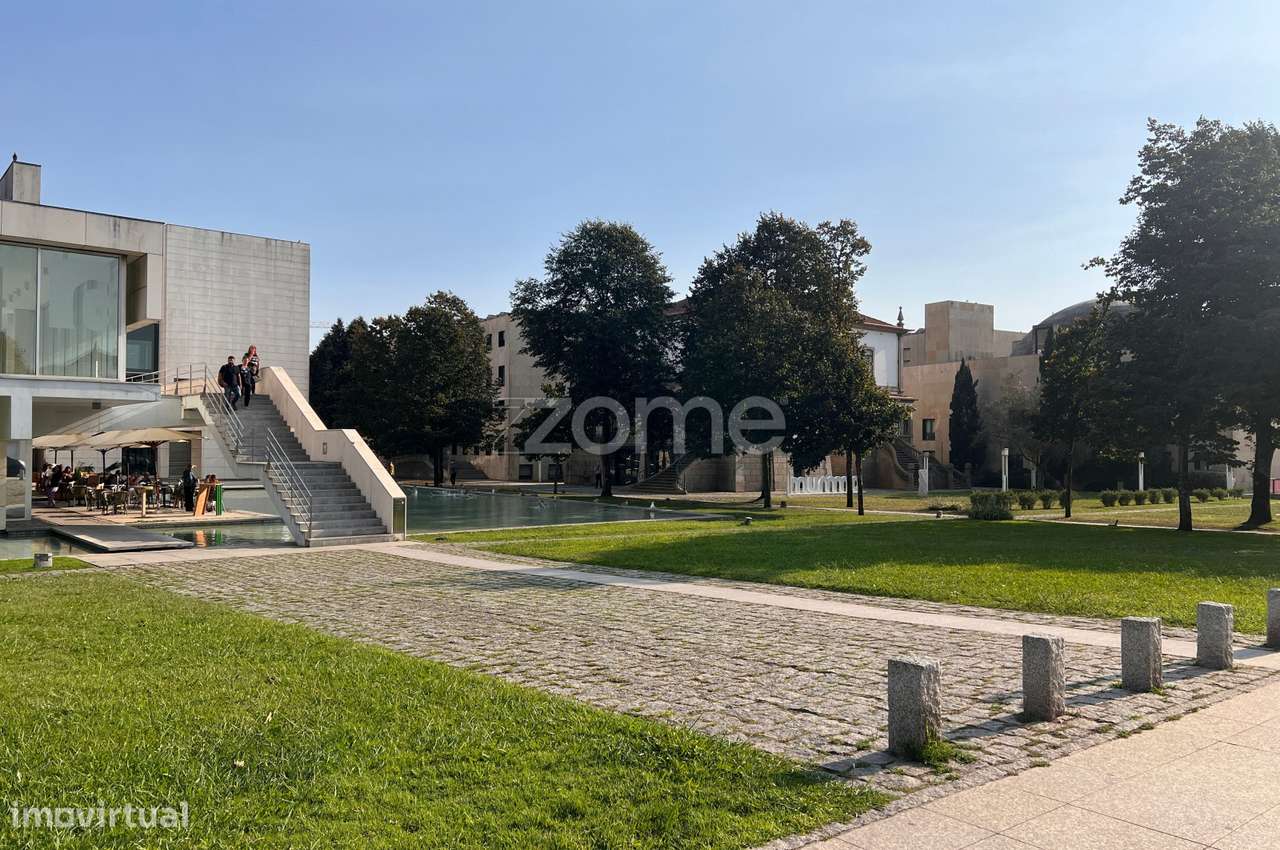 LOJA COMERCIAL NO CORAÇAO DE MATOSINHOS COM 336m2 - Grande imagem: 4/17