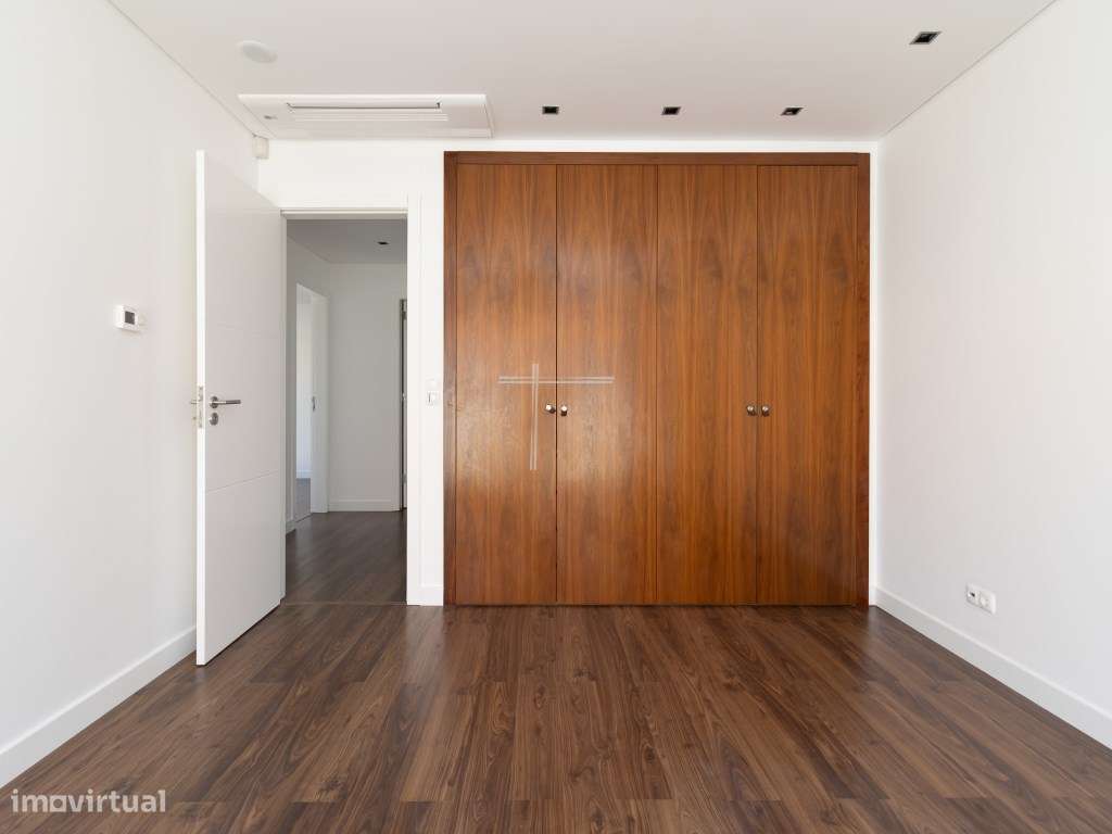 Moradia térrea com piscina salgada aquecida - Marisol-47