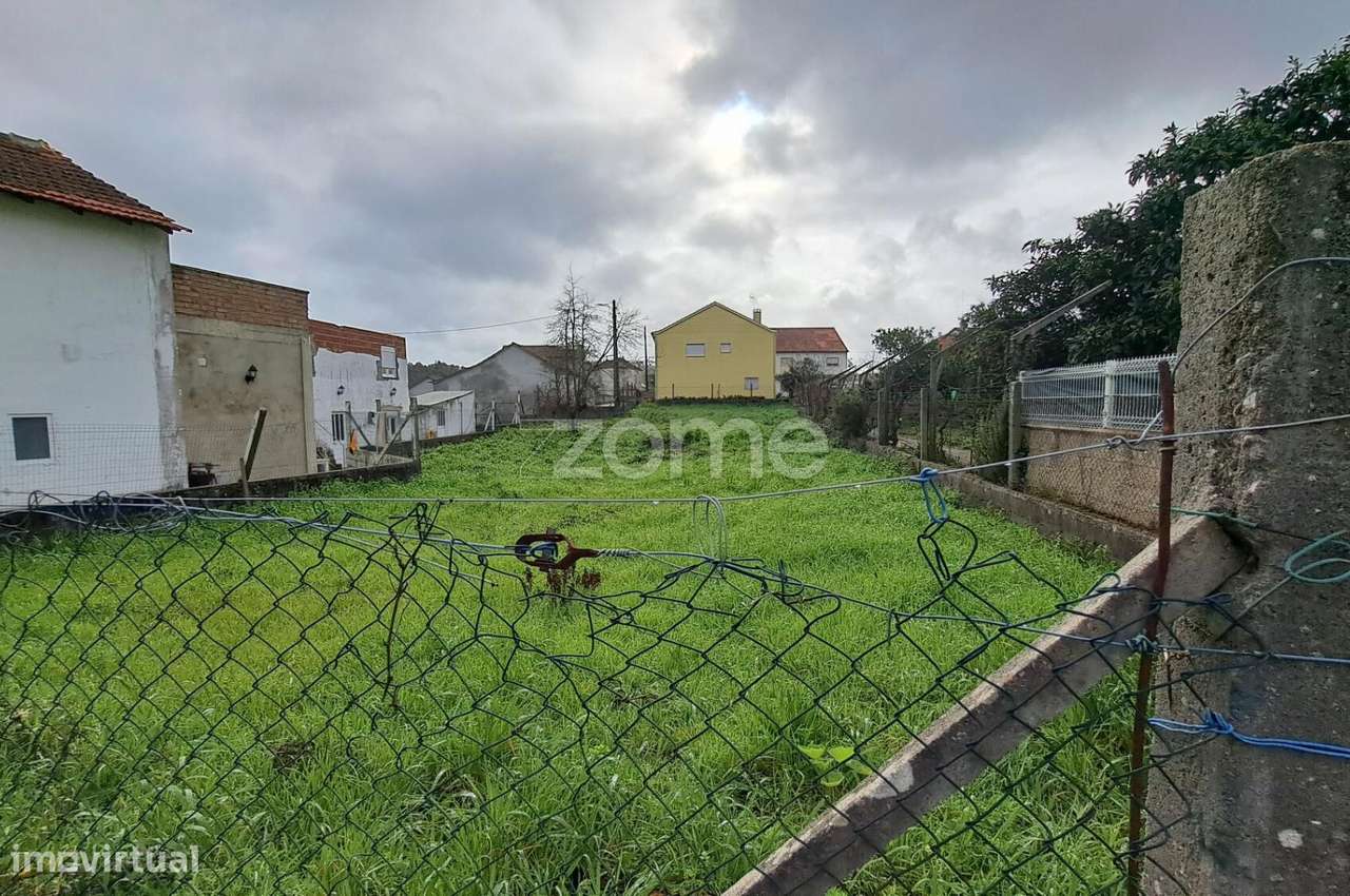 Terreno Urbanizável em Albergaria dos doze-19