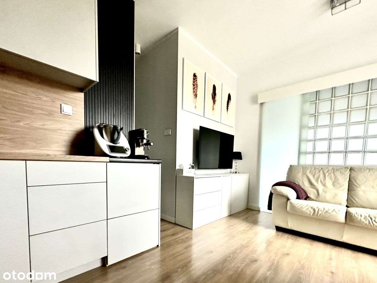 Do wprowadzenia•3 pokoje•2 łazienki•Balkon•Garaż-7