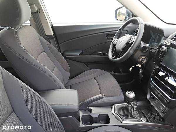 SsangYong Tivoli Grand 1.5 T-GDI Adventure - 12