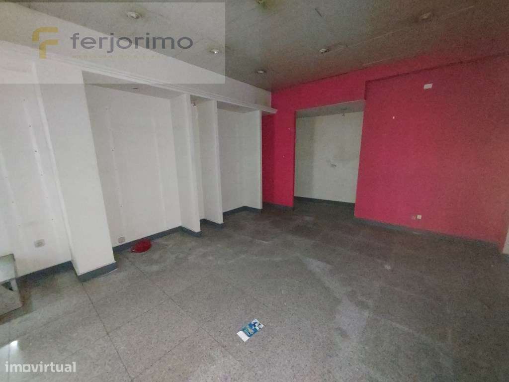 LOJA - VENDA OU ARRENDAMENTO

CENTRO COMERCIAL PALMEIRAS 

COME... - Grande imagem: 3/3