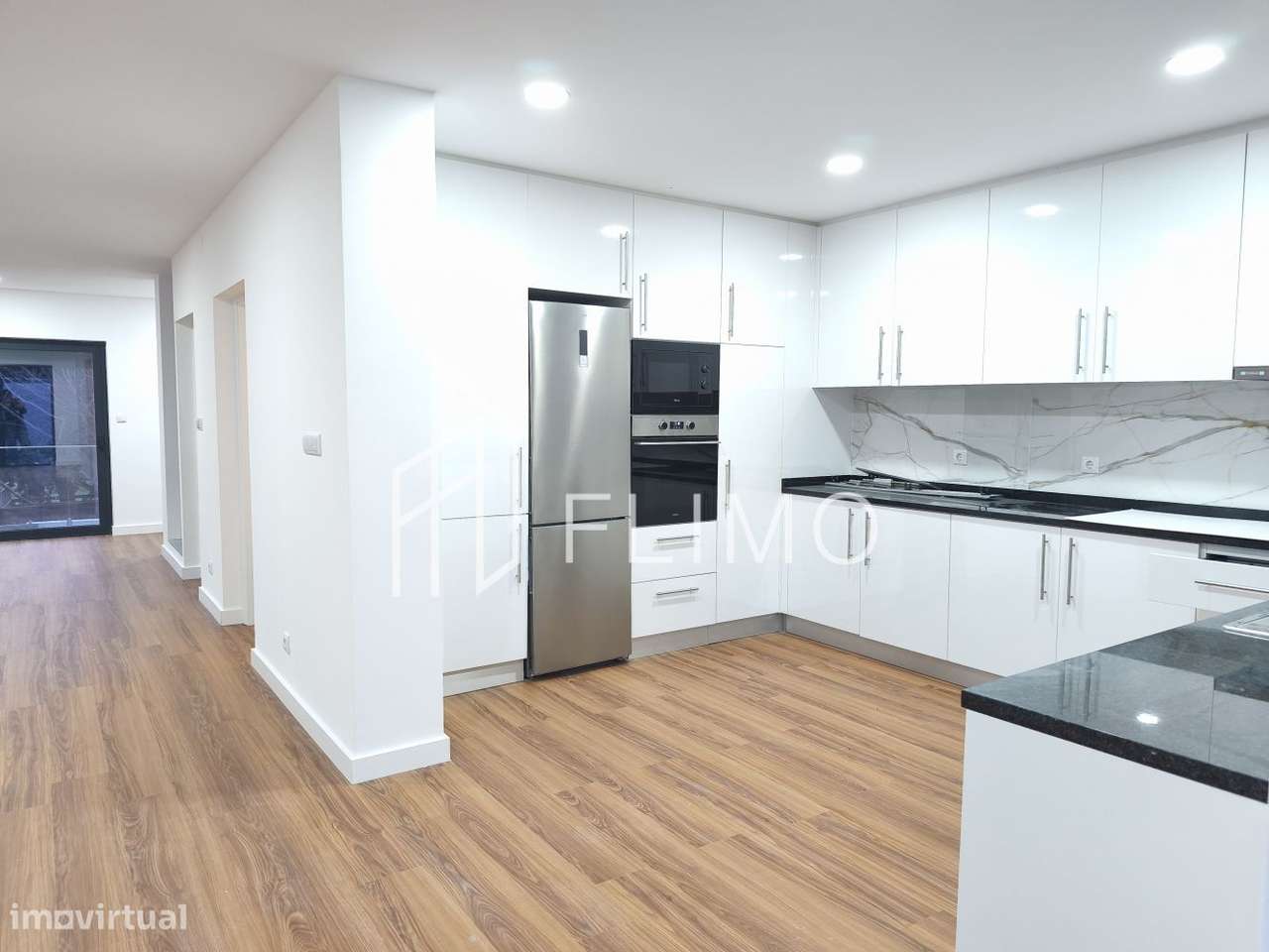 Moradia T3 geminada Nova-26