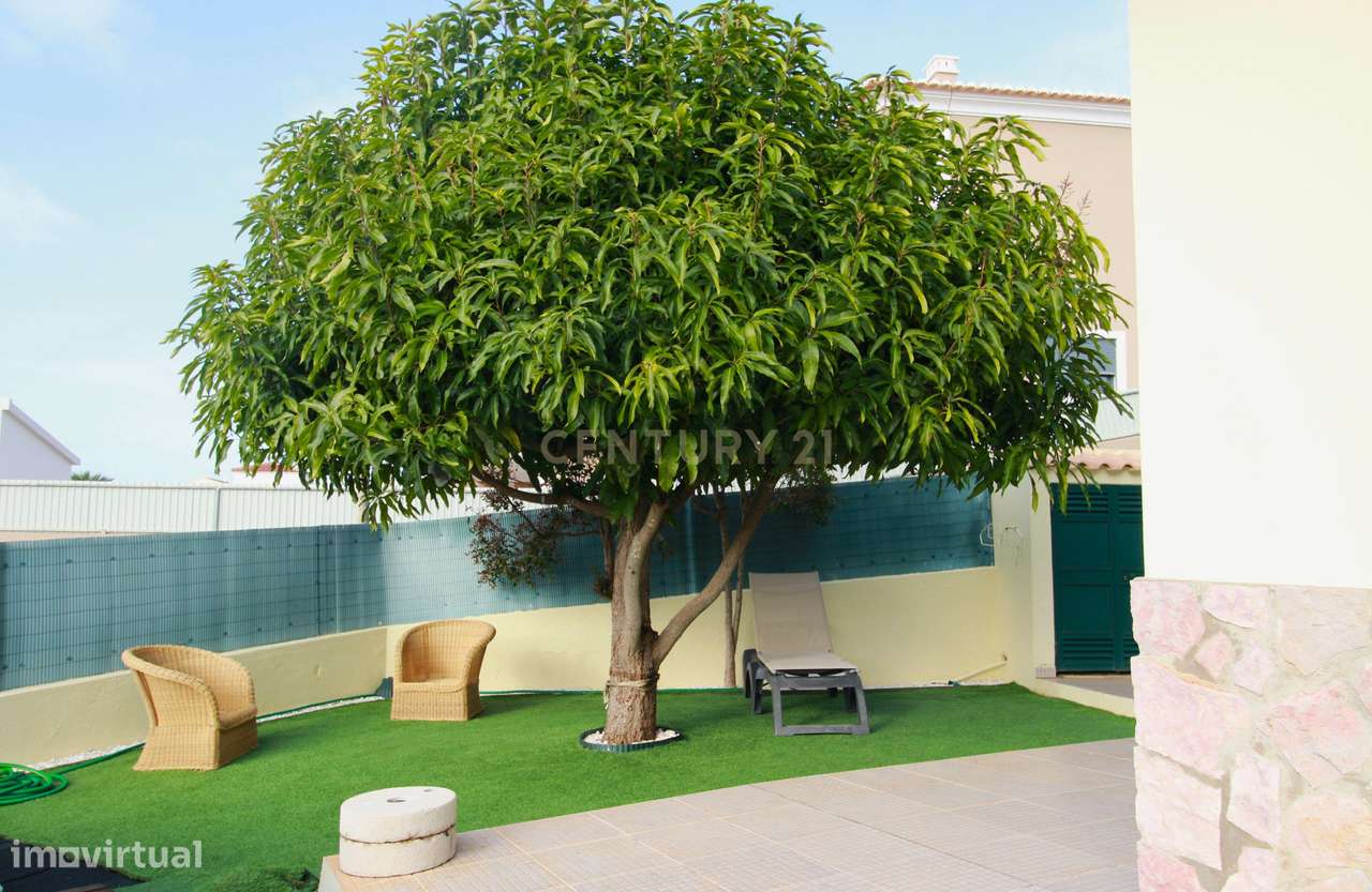 Moradia T4 com Cave e Amplos Espaços Exteriores – Goncinha, Loulé - Grande imagem: 5/38