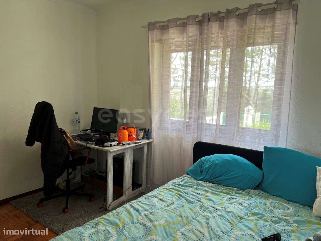 Moradia Isolada T3+1 com amplo espaço Exterior e Garagem - Grande imagem: 4/32