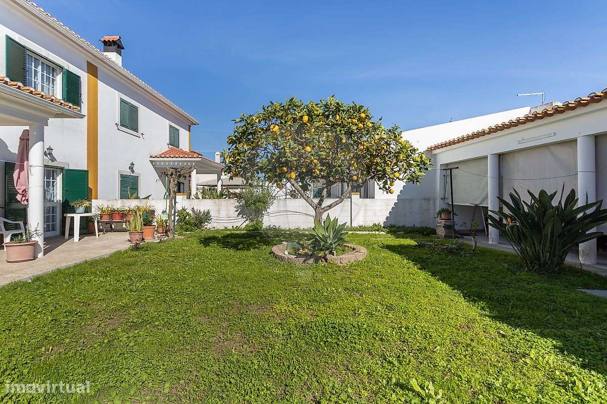 Moradia T4 para venda-22