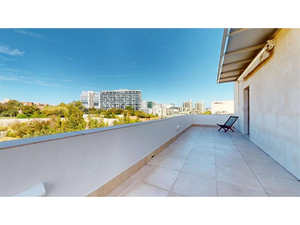 Apartamento Duplex T3+1 Terraço - Grande imagem: 2/29