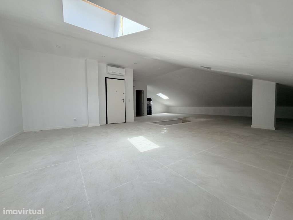 Apartamento Duplex T3 com Openspace de 73 m2 e Garagem-21