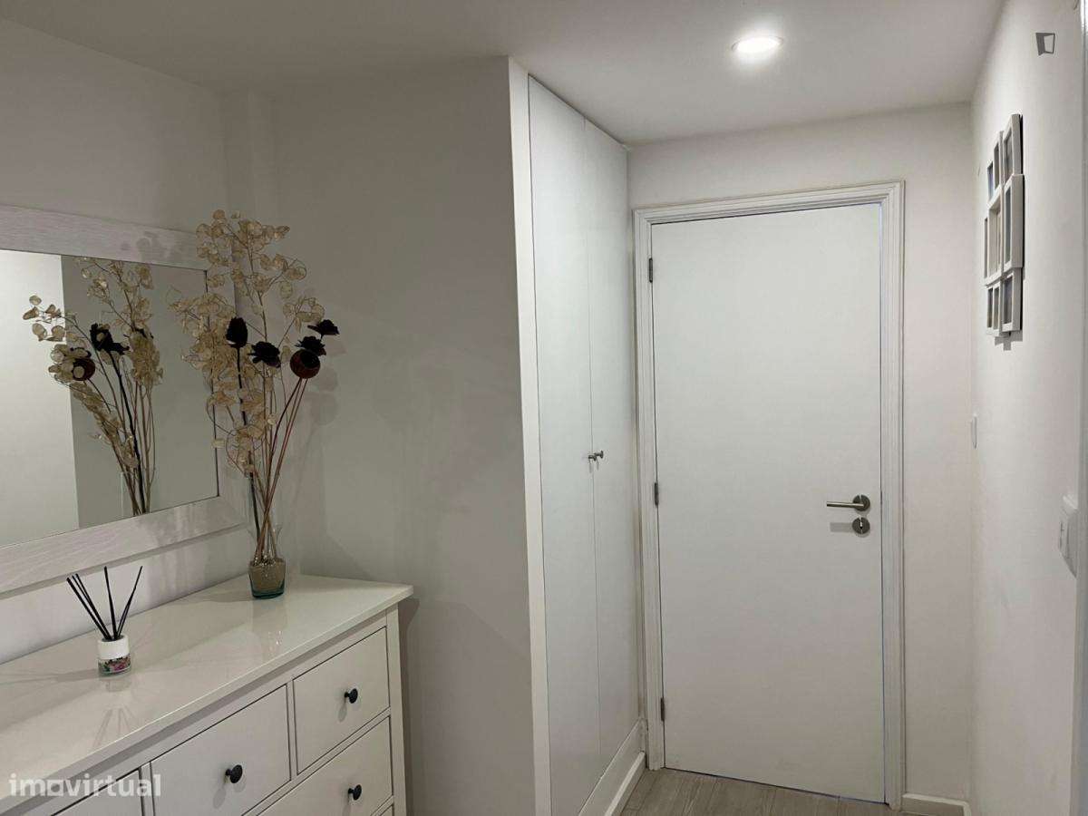 Cama - localizado em Custóias Porto - Grande imagem: 4/7