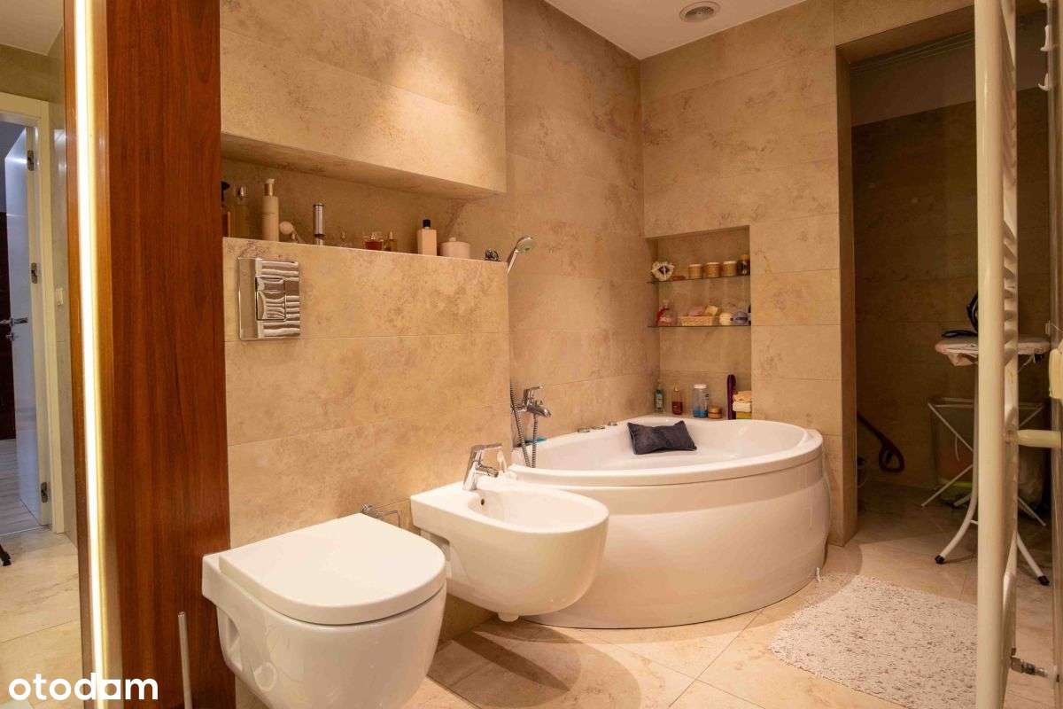 Apartament z dwoma miejscami parkingowymi-11