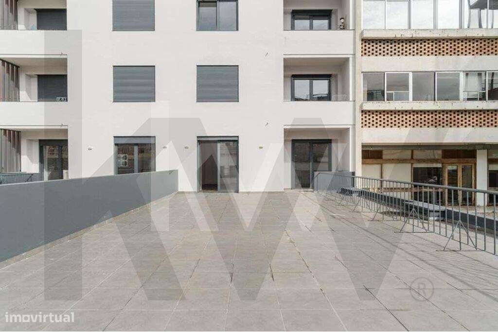 Apartamento T2  c/ terraço de 93 m2 , varanda e 1 lugar de garagem na - Grande imagem: 4/22