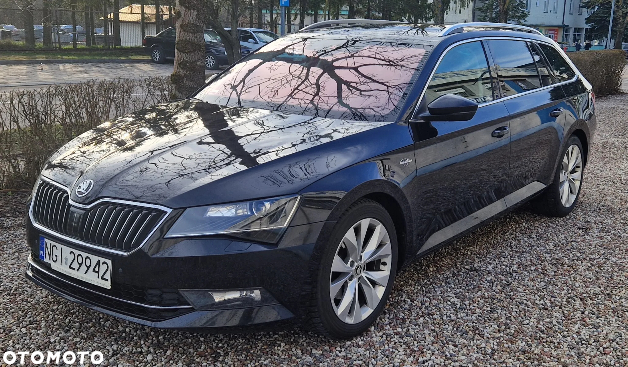 Skoda Superb 2.0 TDI 4x4 L&K DSG - 6