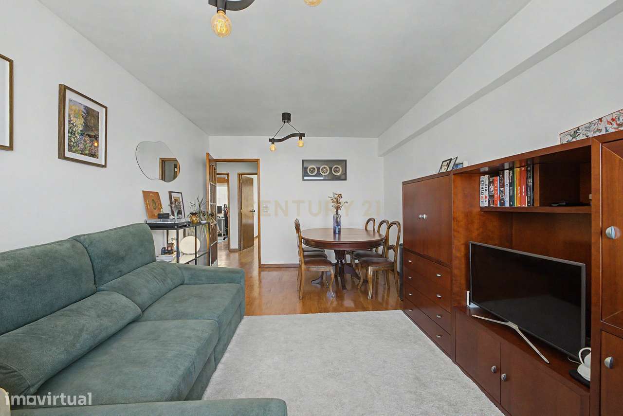 Apartamento T2 em Cedofeita, Porto - Oportunidade Única!-12