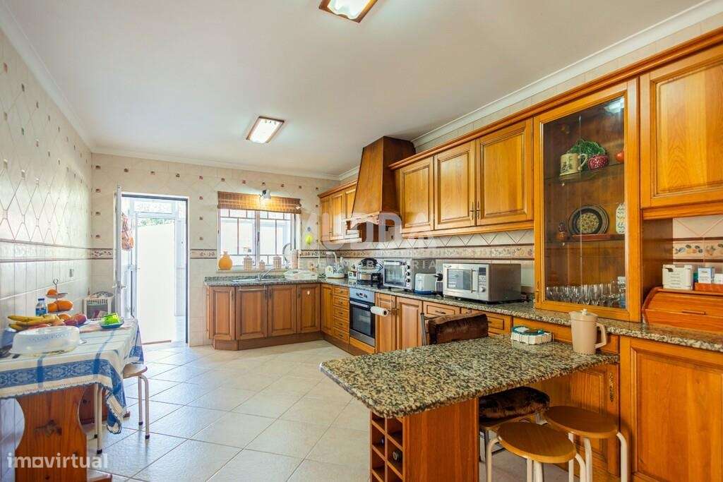 Moradia T4 à venda em Mataduços, Esgueira, Aveiro – Espaço, Conforto e-26