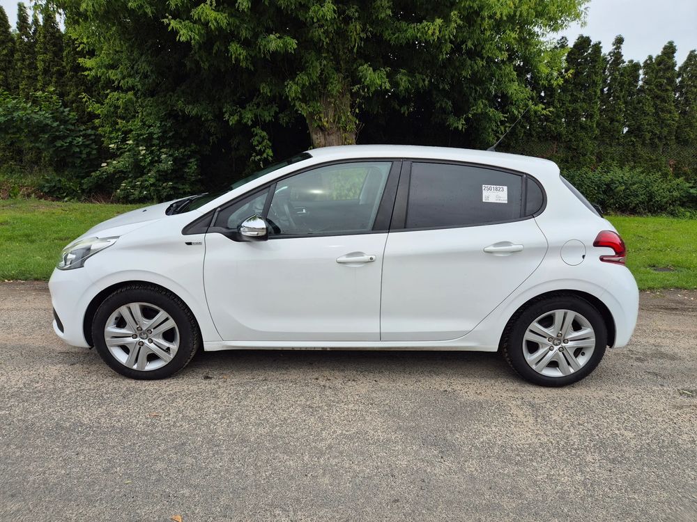 Peugeot 208 I 2015