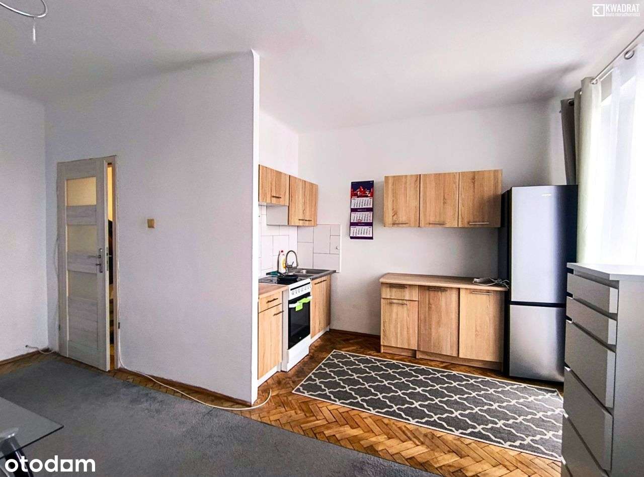 Dwa pokoje 40.50 m2 + balkon super lokalizacja. Śr-4