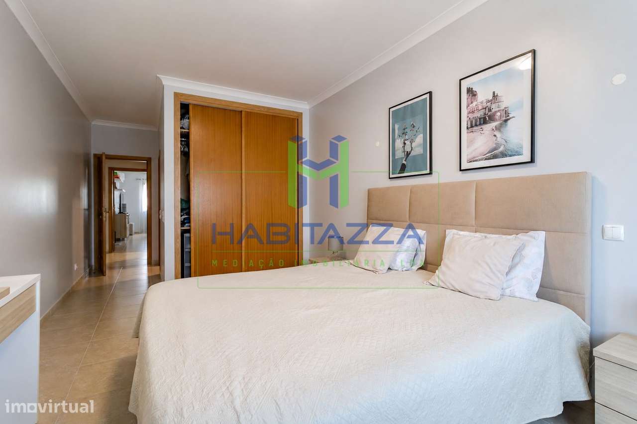 Apartamento T3 Topfloor para venda, em Lagos-22
