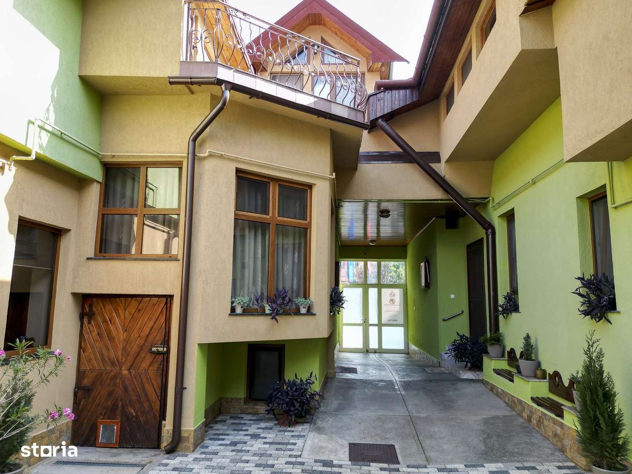 Vilă cu 7 dormitoare Centru, Arad - Imagine principală: 2/20