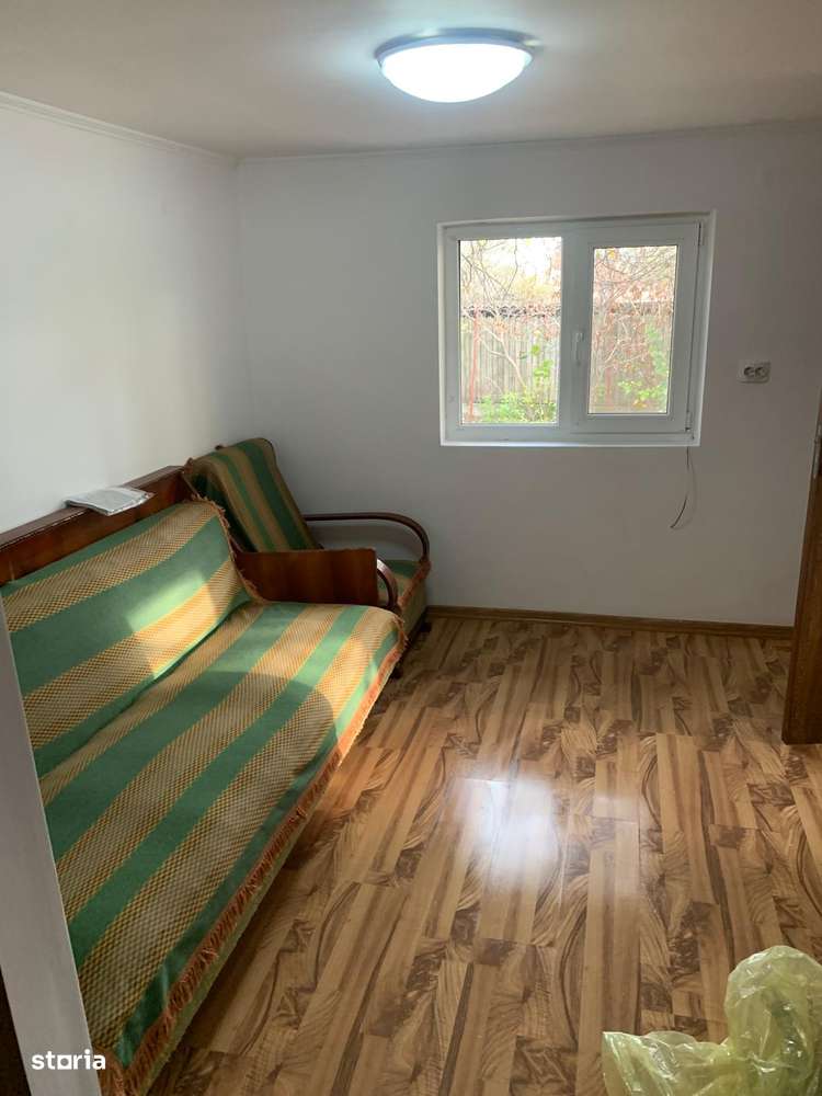 Vand casa sat Saranga comuna Pietroasele judetul Buzau - Imagine principală: 5/10