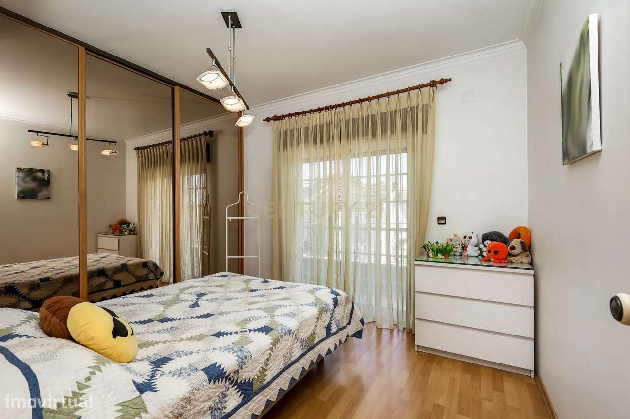 Excelente Moradia T3+1 em Vale de Milhaços, Seixal-18