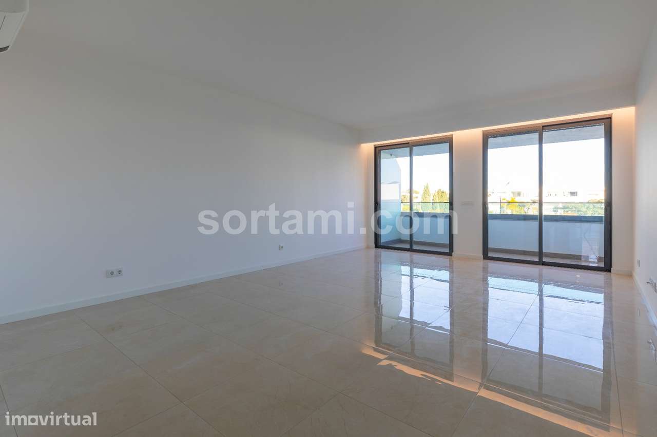 Apartamento T2 Venda em Albufeira e Olhos de Água,Albufeira - Grande imagem: 2/23