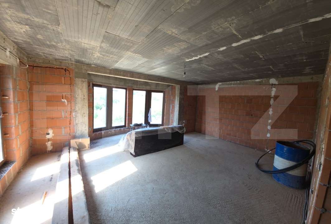 Teren 10 ari cu casa la rosu 240 mp cu plus garaj–Valea Rusului, pan - Imagine principală: 2/14