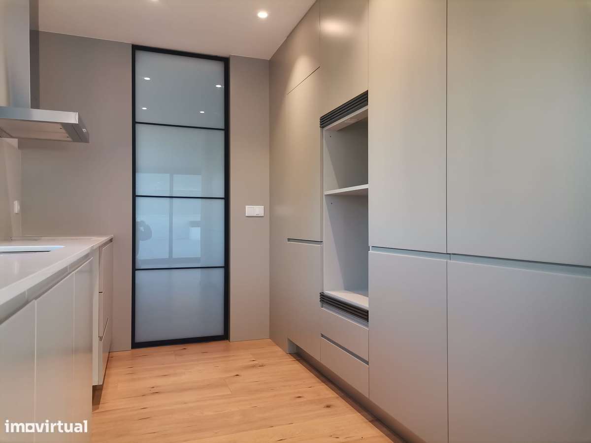 Novo T3 ÚLTIMO PISO de Luxo com TERRAÇO  - Vistas desafogadas - Grande imagem: 4/26