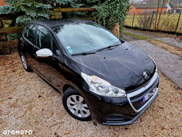 Peugeot 208 - 15