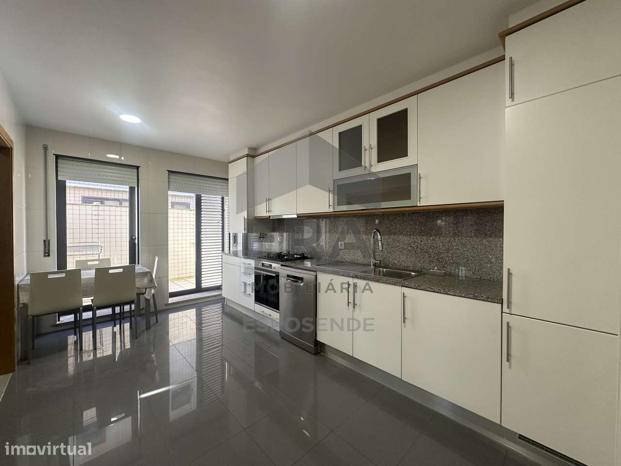 Apartamento T3, centro de Esposende-6