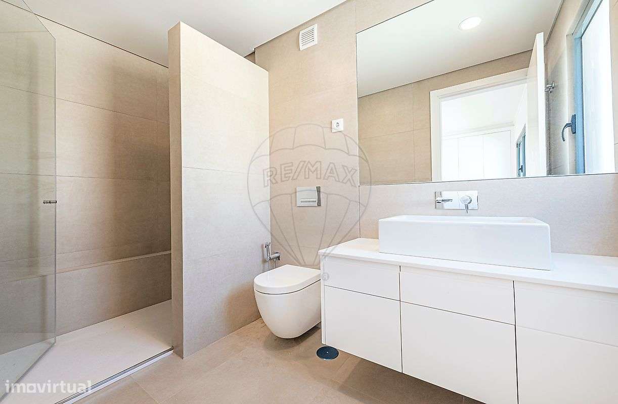 Moradia T4 para venda-17