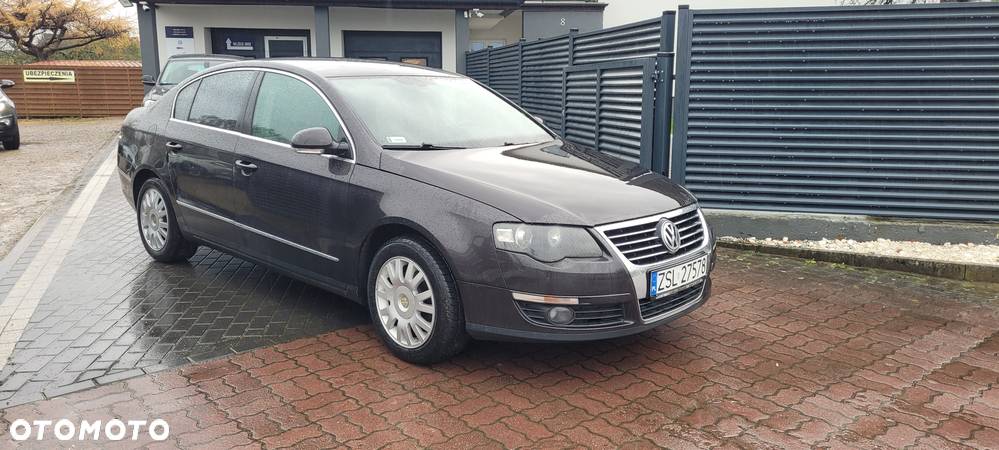 Volkswagen Passat 2.0 TDI Comfortline - 4