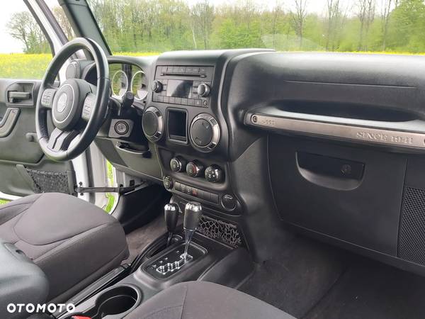 Jeep Wrangler 3.6 X - 22