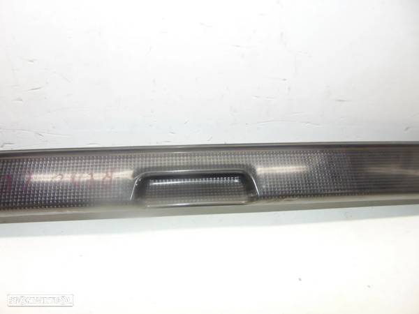 Renault Clio 3 friso refletor mala - 3