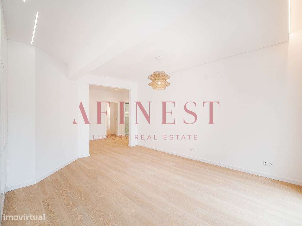 T2 Totalmente Remodelado | Graça | 70m² | Nascente/Poente | Varanda...-12