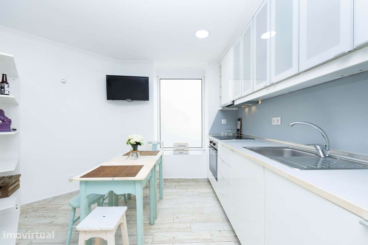 Duplex Moderno T1 na Penha de França - Grande imagem: 2/25