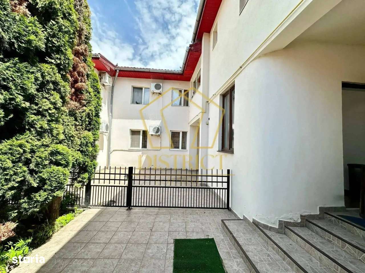 Casa/pensiune cu 13 apartamente si anexe | Olimpia - Stadion - Imagine principală: 5/15