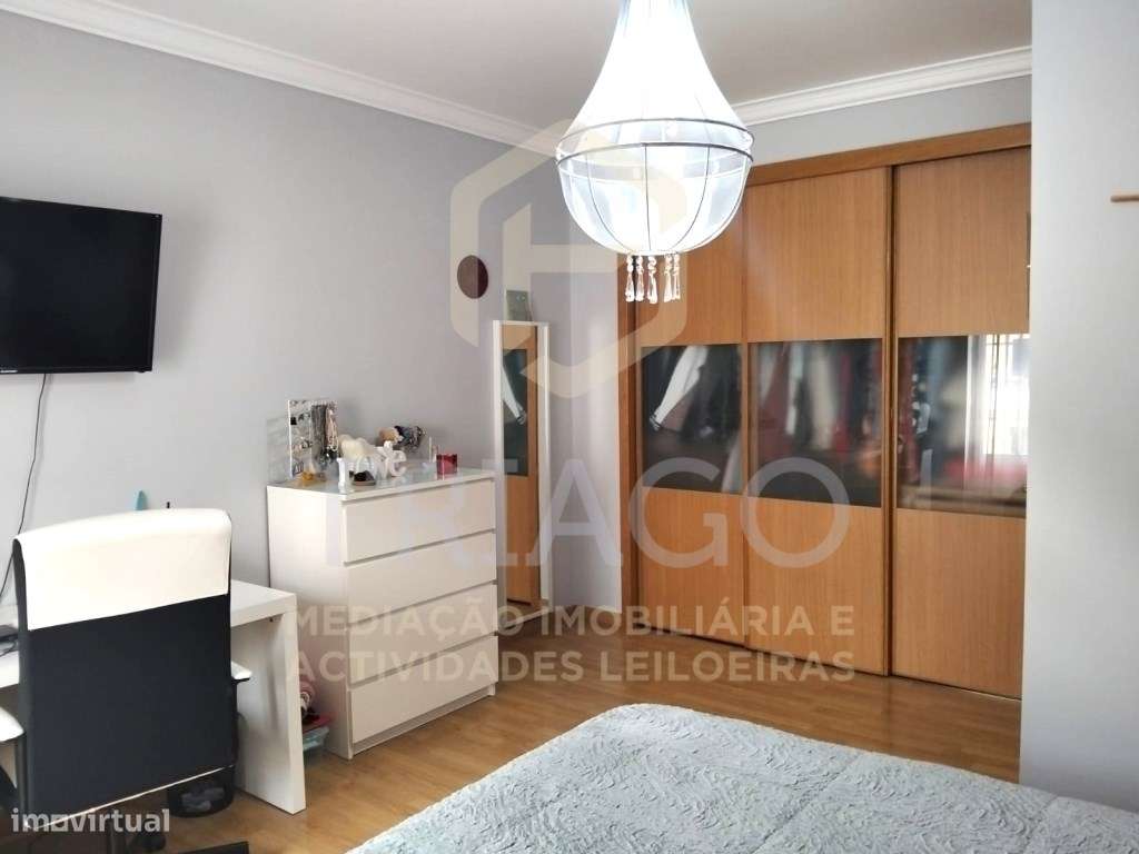 Fantástica Moradia com Garagem e Sótão - Centro Samora Correia-15