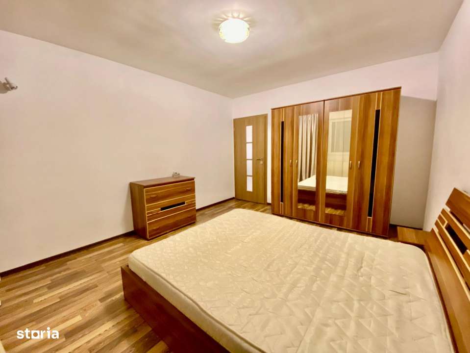 Apartament decomandat cu 2 camere si balcon in Cartierul Lazaret - Imagine principală: 4/12