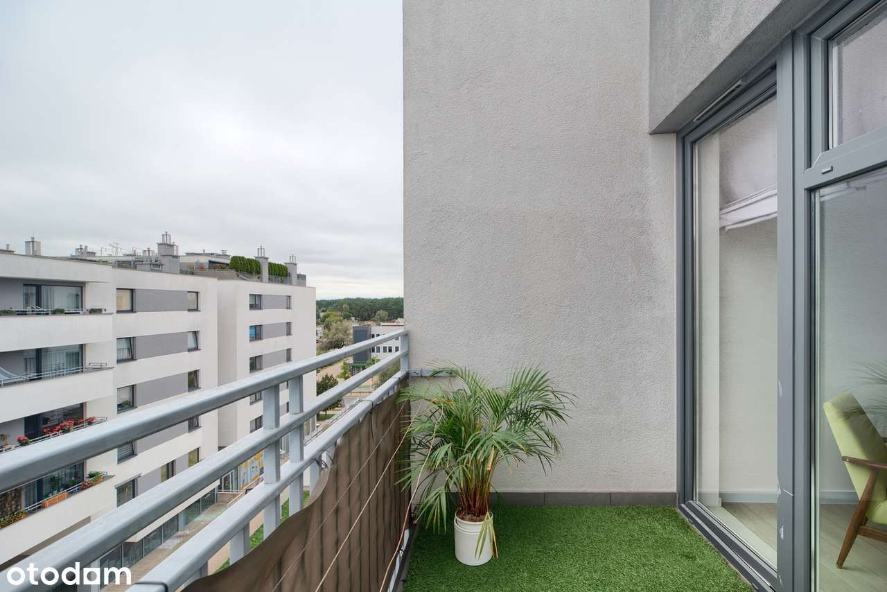 Jasne i przestronne mieszkanie w skandynawskim stylu-16