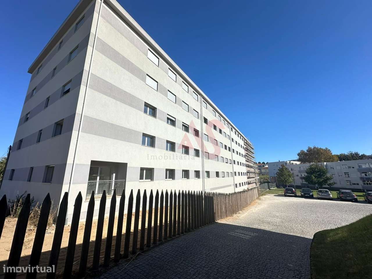 Apartamento T2 novo no Empreendimento Andorinha Residence em Braga S. - Grande imagem: 2/39